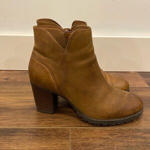 Clarks heeled ankle boots